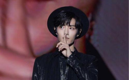 肖战吃瓜大笑原视频,肖战吃瓜大笑幕后真相揭秘